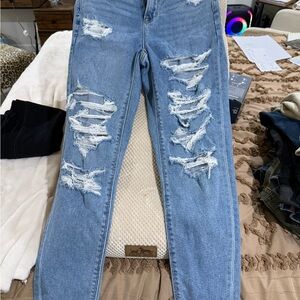 American Eagle Outfitters Light Blue Distressed Skinny Jeans